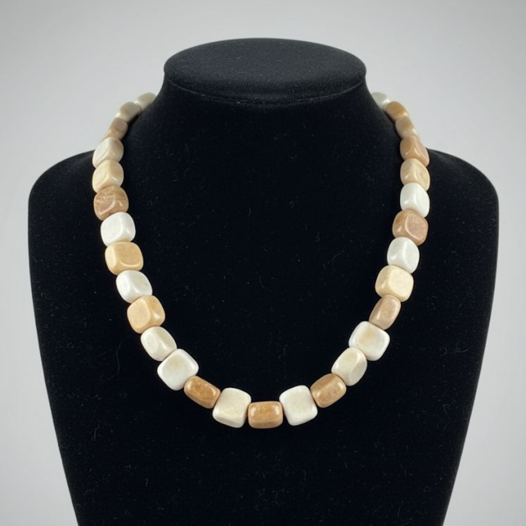 HONEY YELLOW STONE NECKLACE